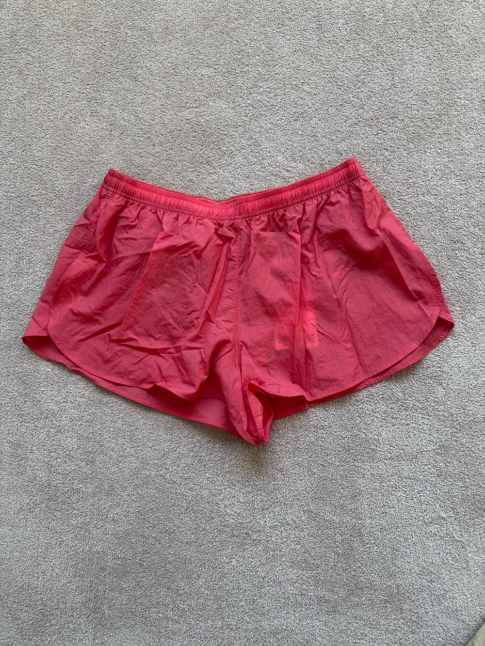 NEW - Lululemon - Dolphin-Hem MR Run Short 3" - DESERT RED